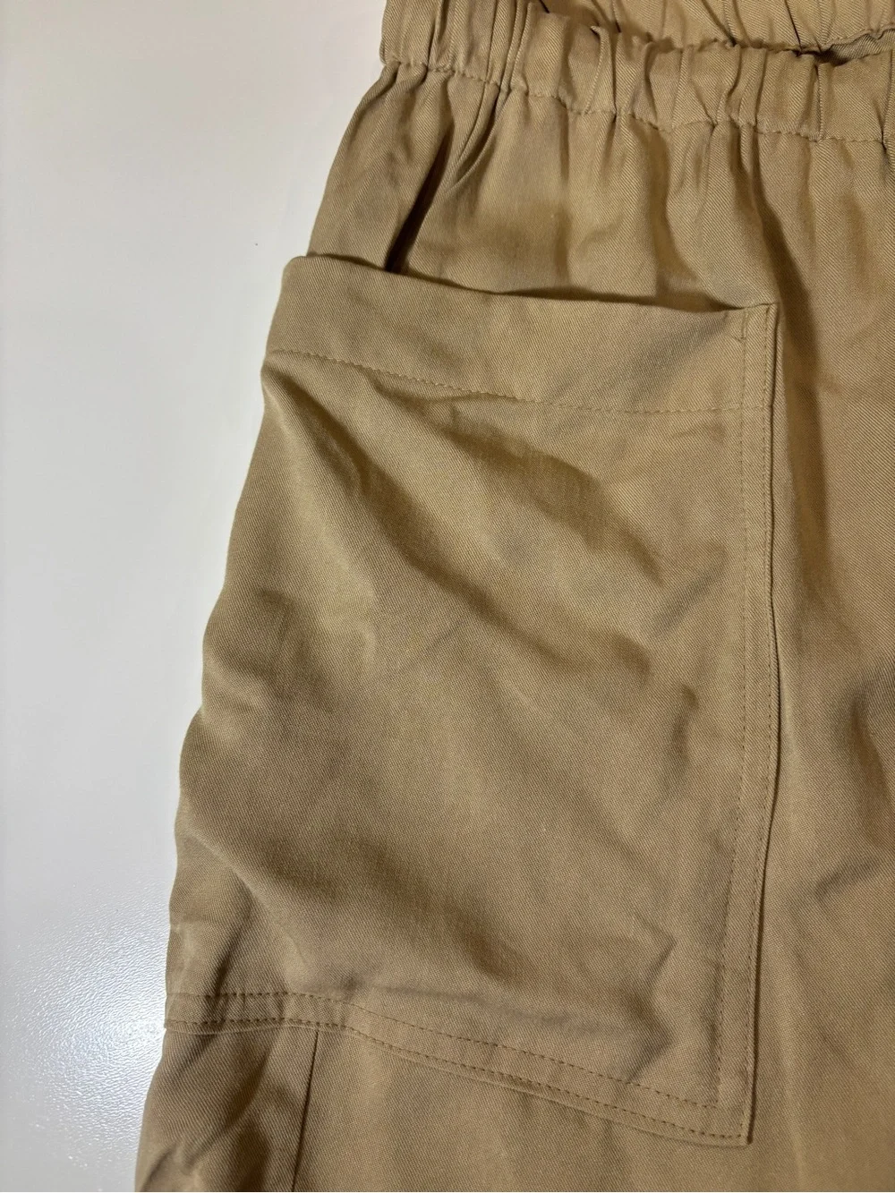 Old‎ Navy NWT Women's Tan Drawstring Cargo Shorts Pull On High Waist Sz L casual
